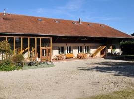 Gîte détape du poney club, hotel en Villers-en-Argonne