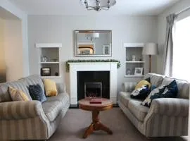 Charming St Davids Cottage with Cathedral Views