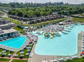 Estivotravel on Camping Cisano San Vito, Hotel in Bardolino
