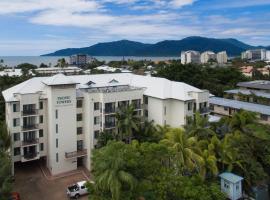Tropic Towers Apartments, hotel near Cairns Flecker Botanic Gardens, Cairns