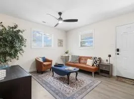 4 Min Drive Downtown - 7 Min Walk to Golden Belt