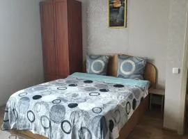 Новобудова Центр зупинка Плаза-Дитячий Світ