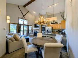Hidden River Lodge 5992 by SummitCove Lodging