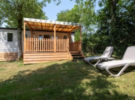 Mobil-home avec terrasse - 6 pers. - API-1-52-2132、Verruyesのホテル