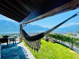 Charmantes Rustico La Vedetta mit Terrasse، فندق في Minusio