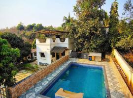 Nature nest villa, hotel sa Vangani