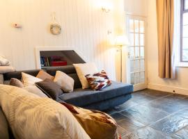 3-Bedroom Coastal Holiday Home-The Mumbles, hotel di The Mumbles