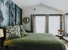 Sunrise Suite at the Blue Heron Retreat