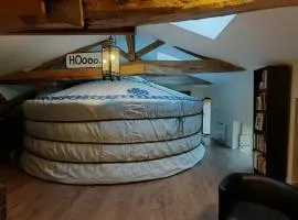 Yourte d'intérieure dans une maison du 18ème siècle en Anjou entre vignes et chateaux