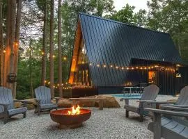 Two Pines Hollow - Private A-Frame Hot Tub Forest Retreat