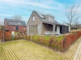 Holiday Home Near North Sea for 6