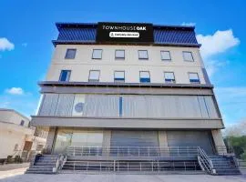 Townhouse Oak Alwar Railway Station Formerly RJ-02