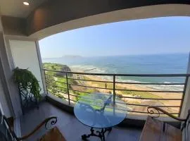 Ocean Breeze & City Vibes Luxury Stay in Lima