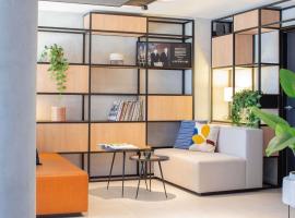 ibis Nice Aéroport Promenade des Anglais: Nice'de bir otel