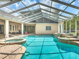 Pool and Lanai! Sophisticated Spring Hill Stay, מלון בספרינג היל