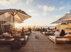 Hotel 8 al Mar, hotel di Pichilemu