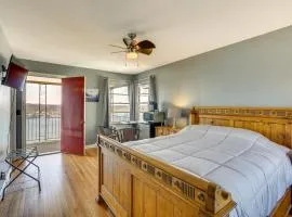 Pool, Lake and Views! Prime Studio By Bagnell Strip