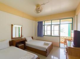 Mont Talay Hotel، فندق في براشاوب خيرى خان