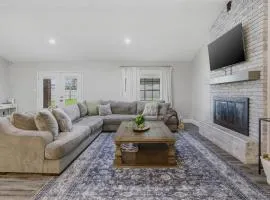 Spacious 3BR Home on Waldon Dr with Swimming Pool