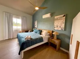 Lantana Sea La Vie - by ZenBreak