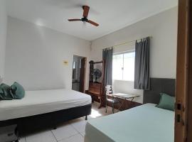 BK Hostel e hospedagem Pirapora MG: Pirapora'da bir otel