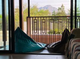Cha-am Mountain View Nature House 3 Bed 2 Bath, Hotel in Phetchaburi