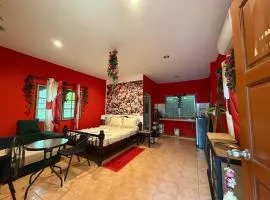 Rose bungalow at Ya Nui beach