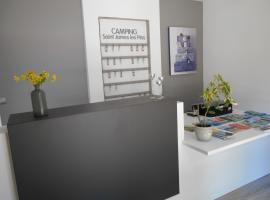 Camping Saint James, hôtel à Guillestre