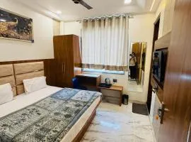 Hotel Madhav Inn - Near Prem Mandir