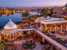 Swaroop Vilas - Lake Facing Boutique Hotel, hotel sa Udaipur