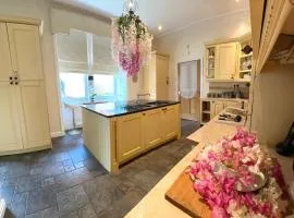 The Belford Suite - Home Away From Home