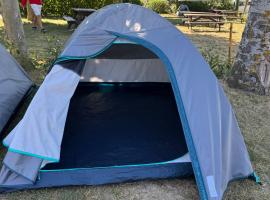 Pamplona Event Campsite Hostel, hotel u gradu Pamplona