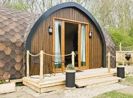 Yorkshire Wolds Luxury Glamping Pod - Yapham Holds Farmhouse