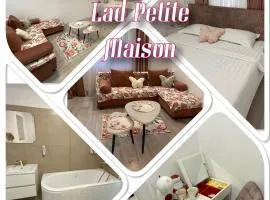 Lad Petite Maison