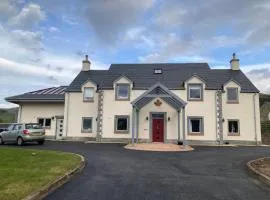 Maple House Apartment