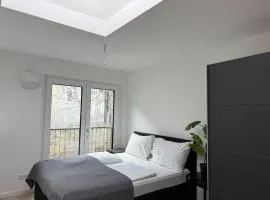 No Internet - Modern Retreat - 15 min to City Center