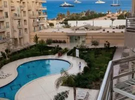 Stylish 1BR Chalet Private Beach & Pools Princess Resort