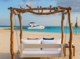 Stylish 1BR Chalet Private Beach & Pools Princess Resort