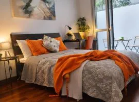 Clio House Stylish 2BR Boutique Walk to Beach