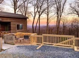 scenic and romantic cabin- 20 min to Blowing Rock