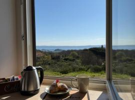 Silent Lake View, hotel a Valentano