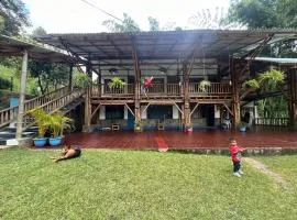 HOTEL Parque recreacional EL LAGO LIBANO