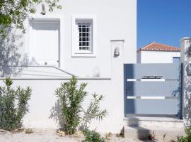 Modern Sea-View Maisonette in Spetses for 6 people, hotell sihtkohas Spetses