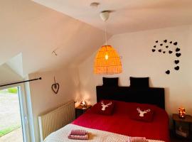 Lovely Durbuy, hotel in Bomal