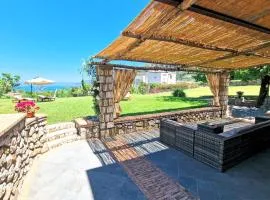 Villa Coralia vista mare e giardino privato