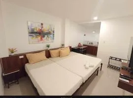 SeaKoast Breeze Apartelle