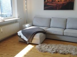 Frisch saniertes Apartment am Falderapark, hotel a Neumünster