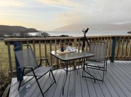 Torbhan Beach Caravan، فندق في Pennyghael
