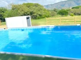 Hermosa casa en Carmen de Apicalá