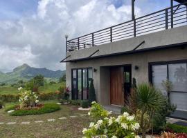 Calaca में, होटल Hilltop Cabin